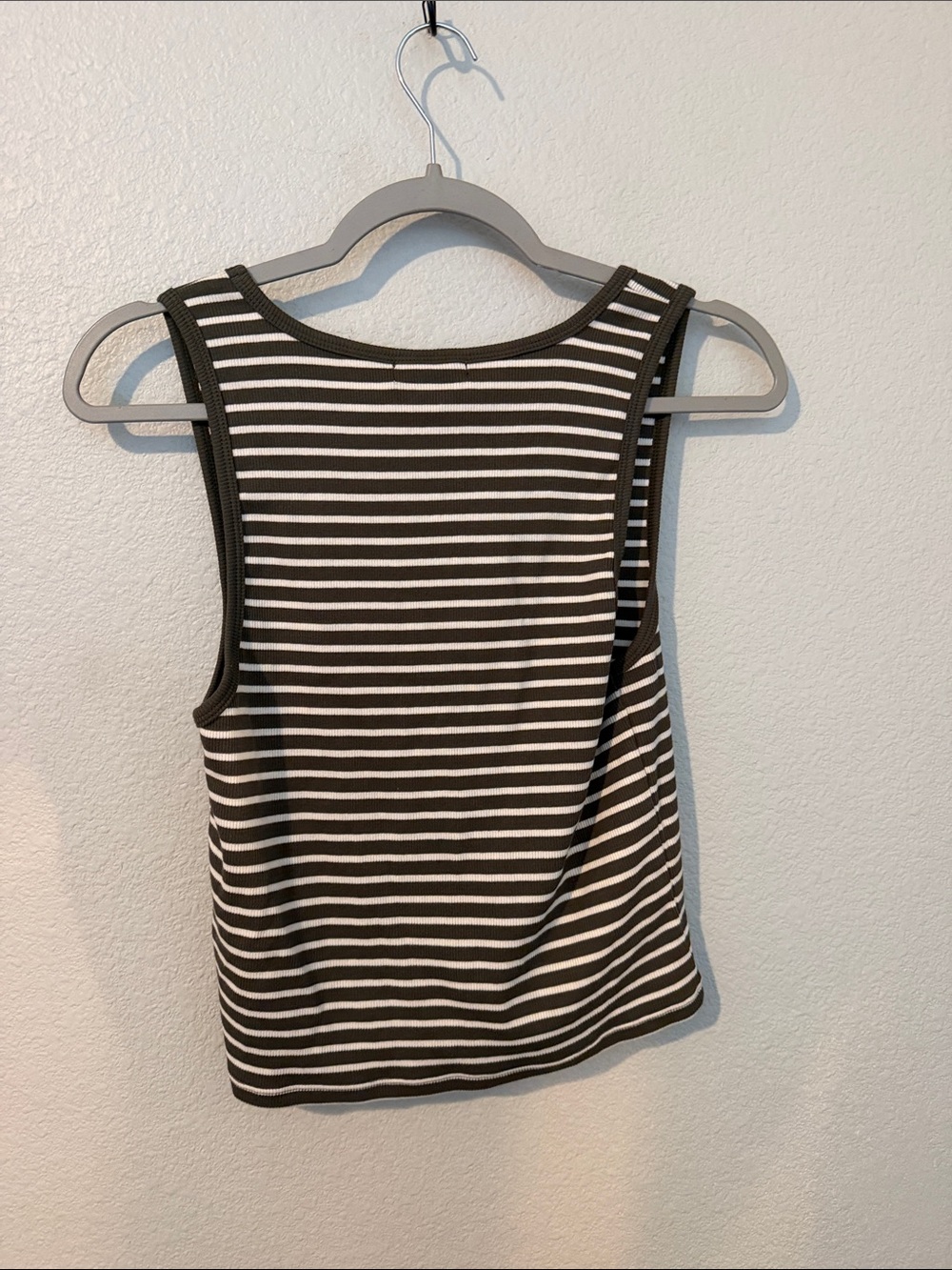 Z Supply Olive Green & White Striped Ribbed Tank 95% cotton - Picture 5 of 5